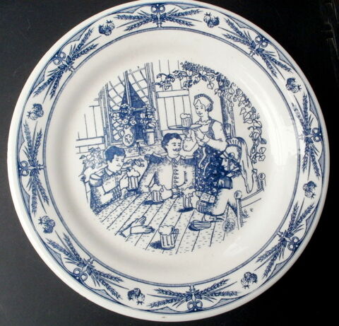Assiette decorative GIEN bleue,  Mlitaires dans une taverne 10 Montauban (82)