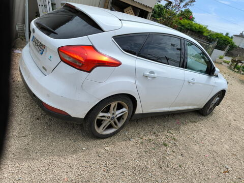 Ford Focus 1.0 EcoBoost 125 S&S Black 2016 occasion Biard 86580
