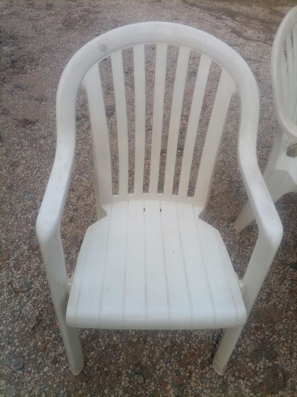 Table et chaises de jardin Meubles