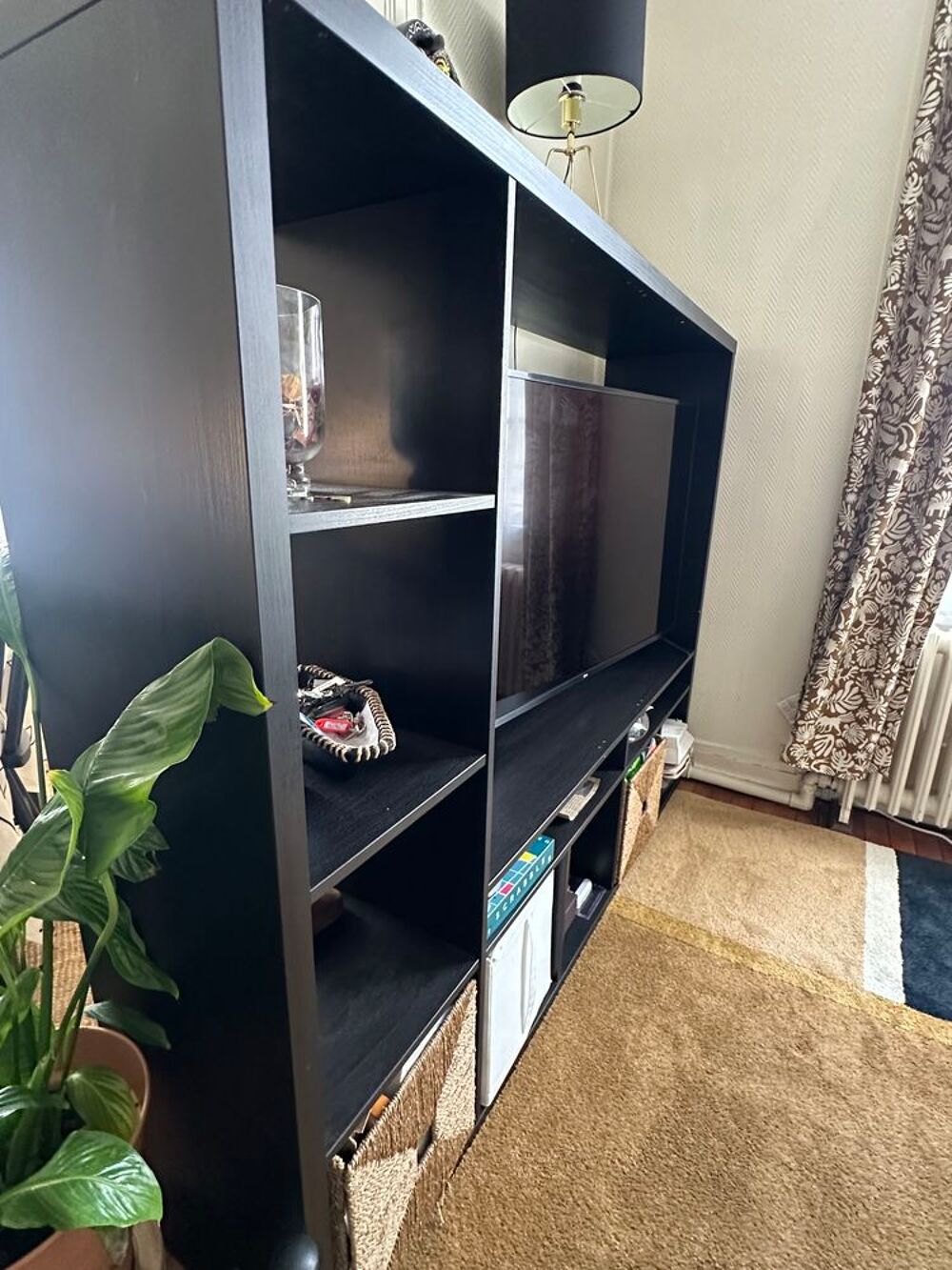 Meuble TV IKEA LAPPLAND noir bon &eacute;tat - t&eacute;l&eacute; jusqu'&agrave; 60'' Meubles