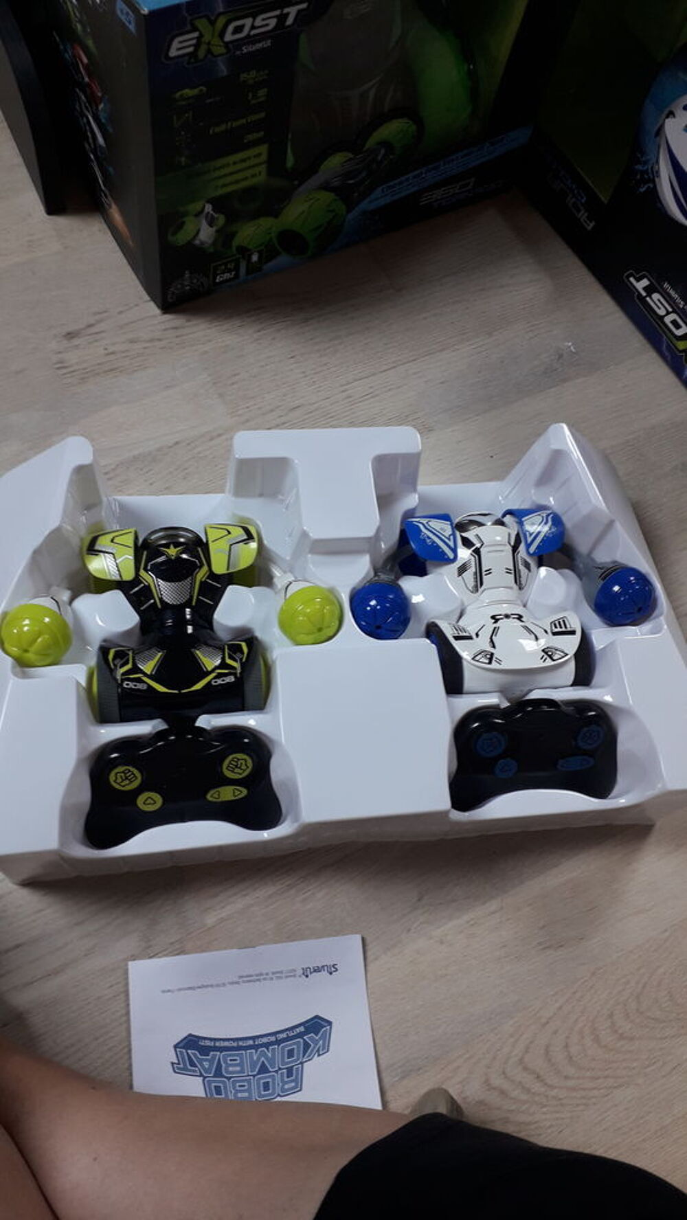 2 ROBOTS KOMBAT Jeux / jouets