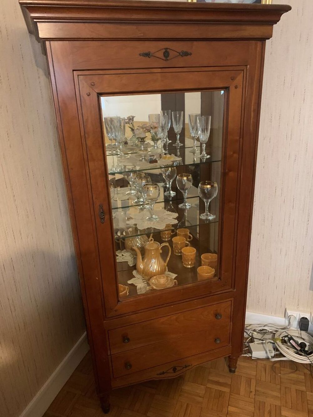 vitrine en merisier massif Meubles