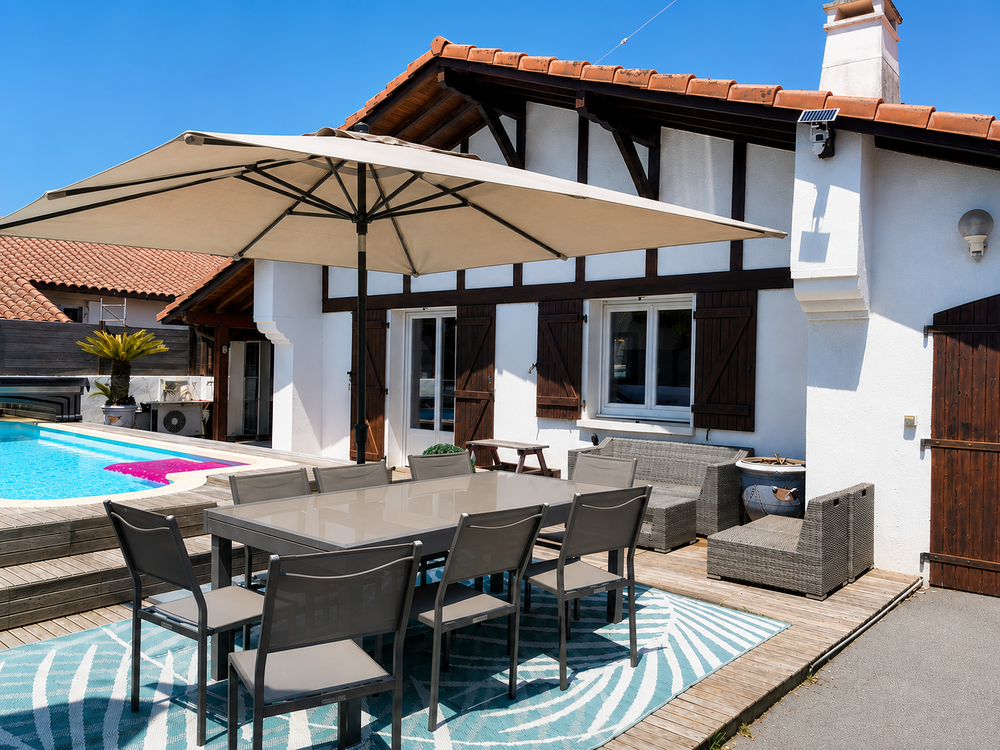 Vente Maison ANGLET MONTBRUN - MAISON 125m2 AVEC PISCINE CHAUFFÉE Anglet