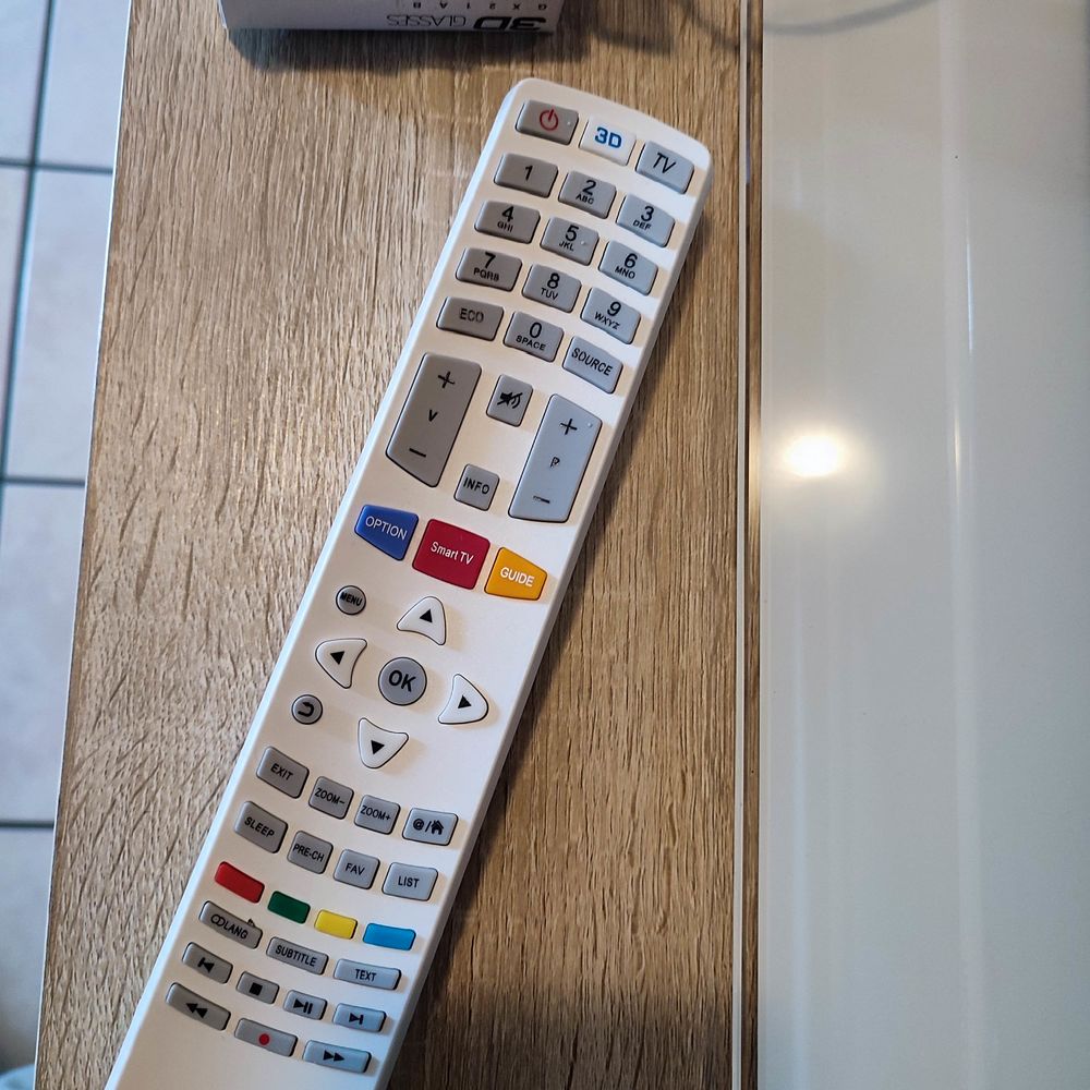 TV Thomson 3D 48pouces Pied pivotable Blanche Photos/Video/TV
