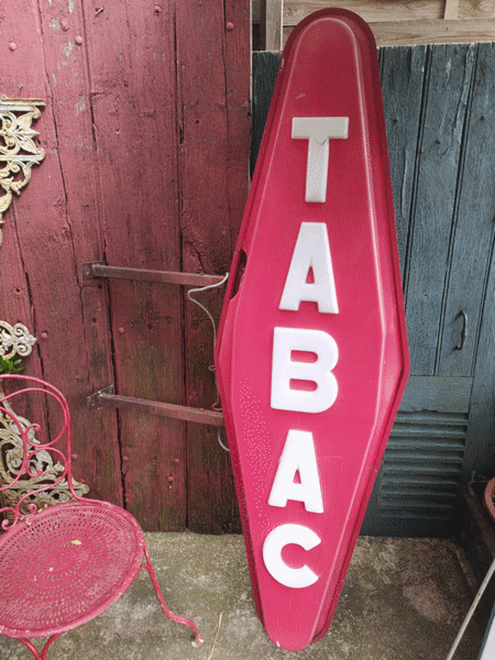 Grande Carotte Enseigne Publicitaire Tabac Vintage 
