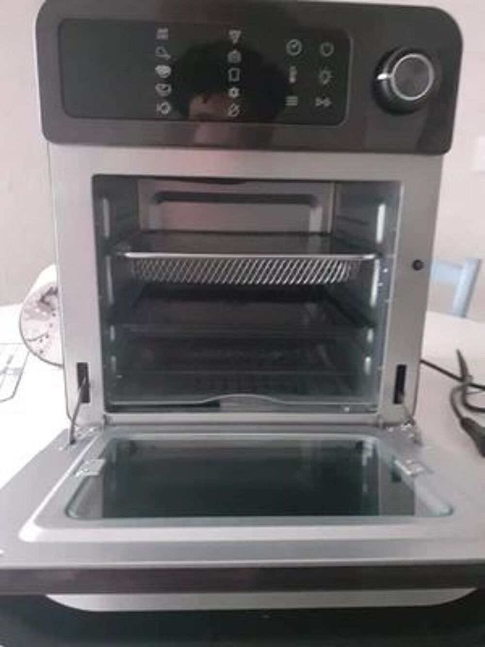 Bake&amp;Fry 1500 Touch. 15 litres, 1700 W, R&eacute;sultats plus sains Electroménager