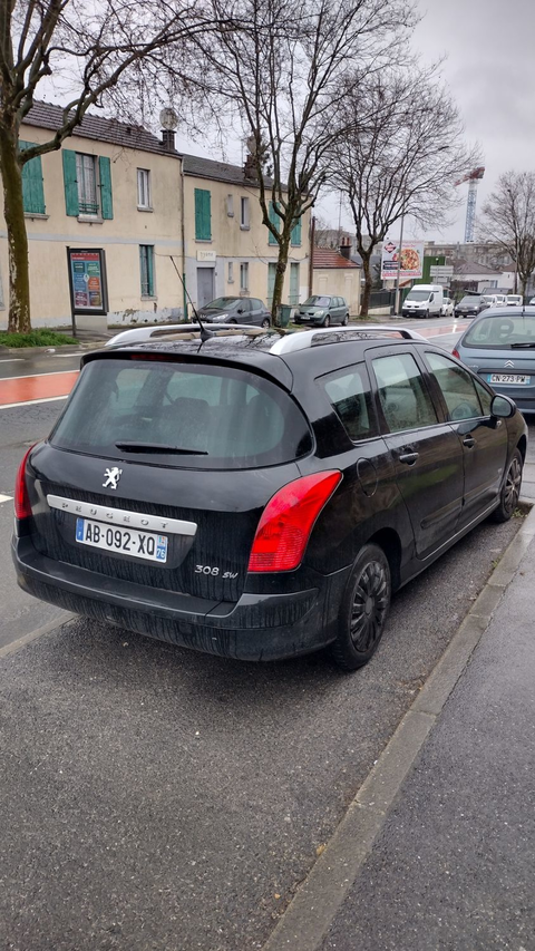 Peugeot 308 sw 1.6 HDi 110ch FAP BVM6 BLUE LION Confort