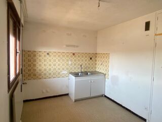  Appartement à louer 4 pièces 80 m²