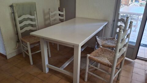 Table en pin massif avec ses 4 chaises 100 Le Logis Neuf (13)