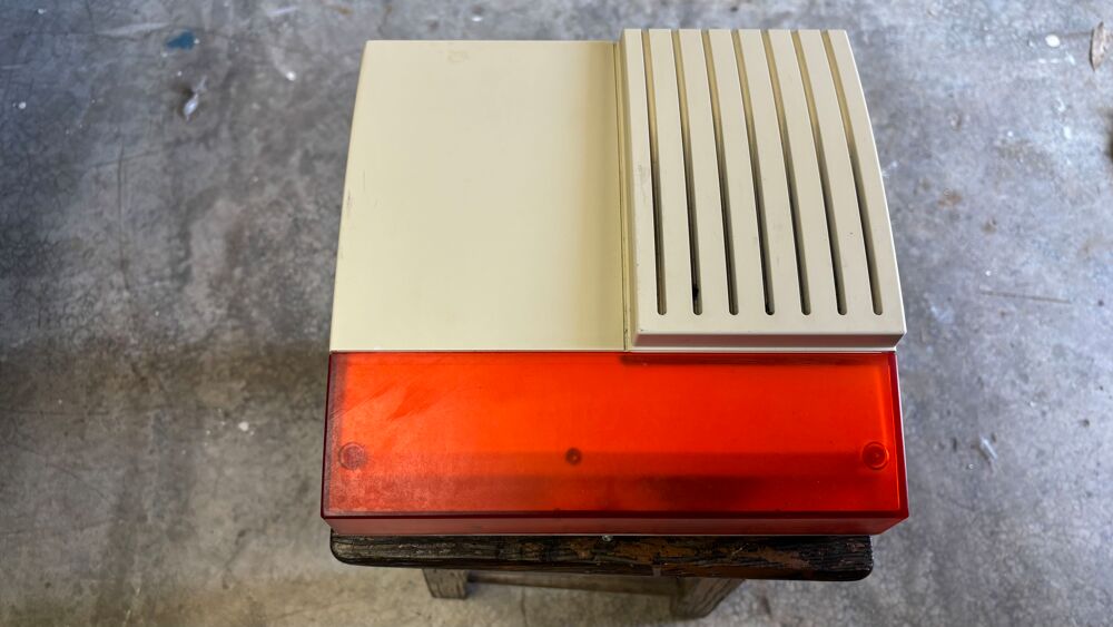 sir&egrave;ne exterieur daitem 421-21F Bricolage