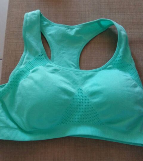 Soutien gorge rembourr� superconfort neuf. Sport �lastique. 7 La Valette-du-Var (83)