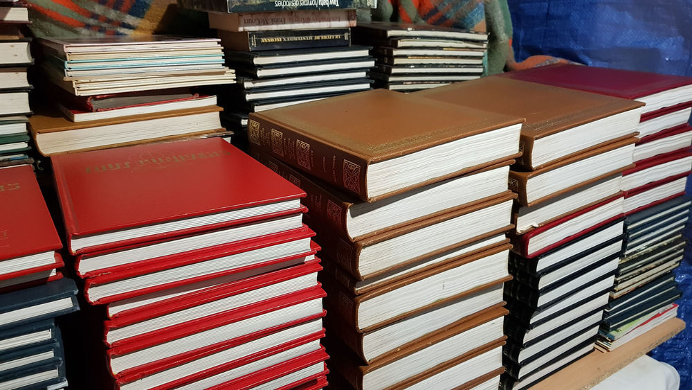 Collection (lot) plus de 600 LIVRES, ENCYCLOPEDIES, etc. Livres et BD