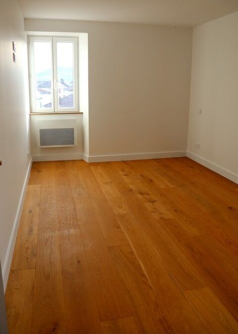  Appartement � louer 5 pi�ces 101 m�