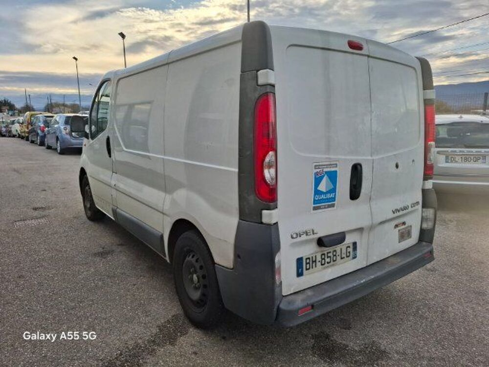 Vivaro 2.0 CDTI 114CV 2011 occasion 69320 Feyzin