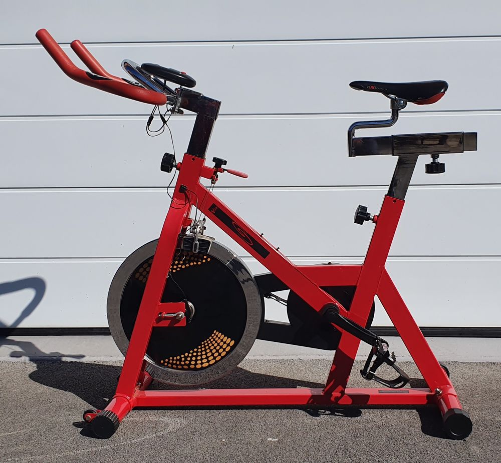 V&eacute;lo spinning V-Fit 50 euros Vélos