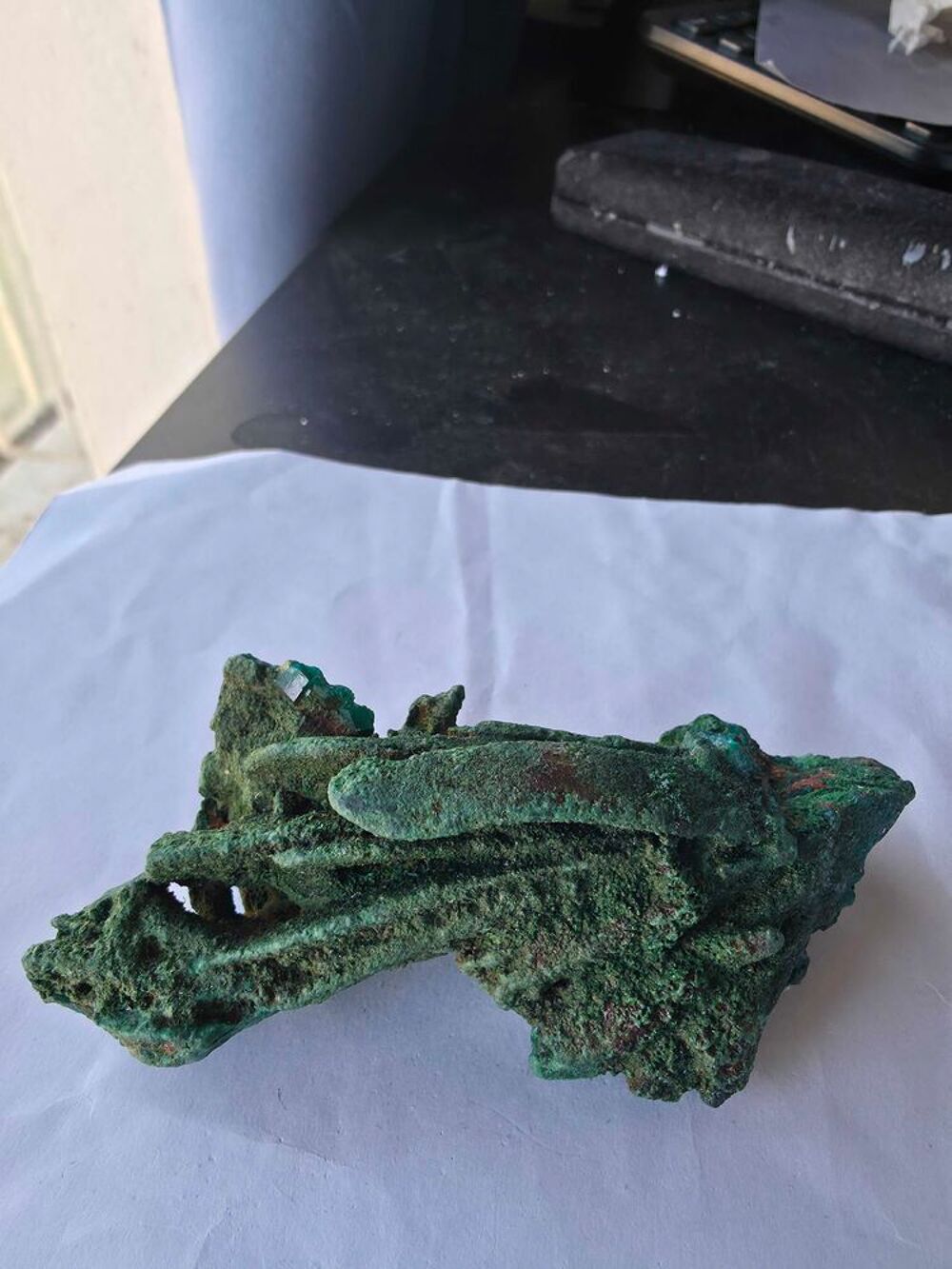 Dioptase Cristallis&eacute;e &amp; Malachite Velours RDC de Collection 196g 