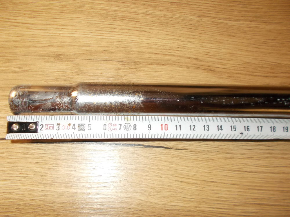 selle velo clasique 1975 elle est neuve Vélos