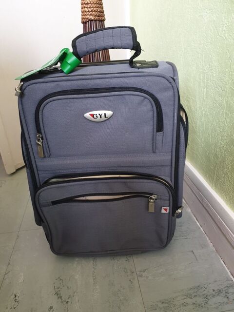 d une valise cabine en tissu impermable et resistant 25 Malakoff (92)