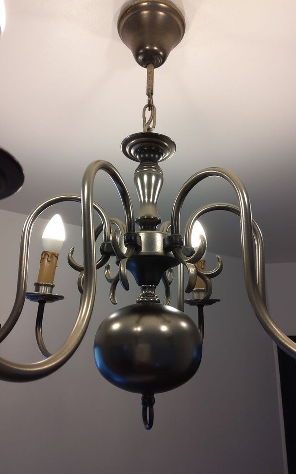 Lustre en &eacute;tain Décoration