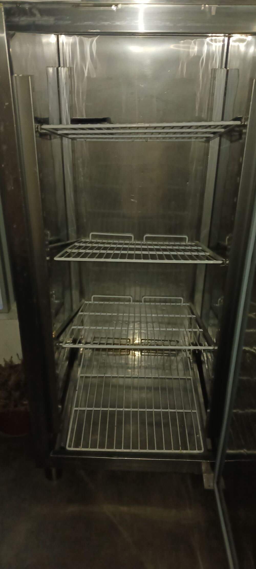 GN650TN - armoire refrigeree inox Electroménager