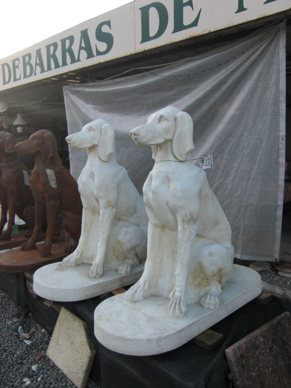 Statue chien en pierre Décoration