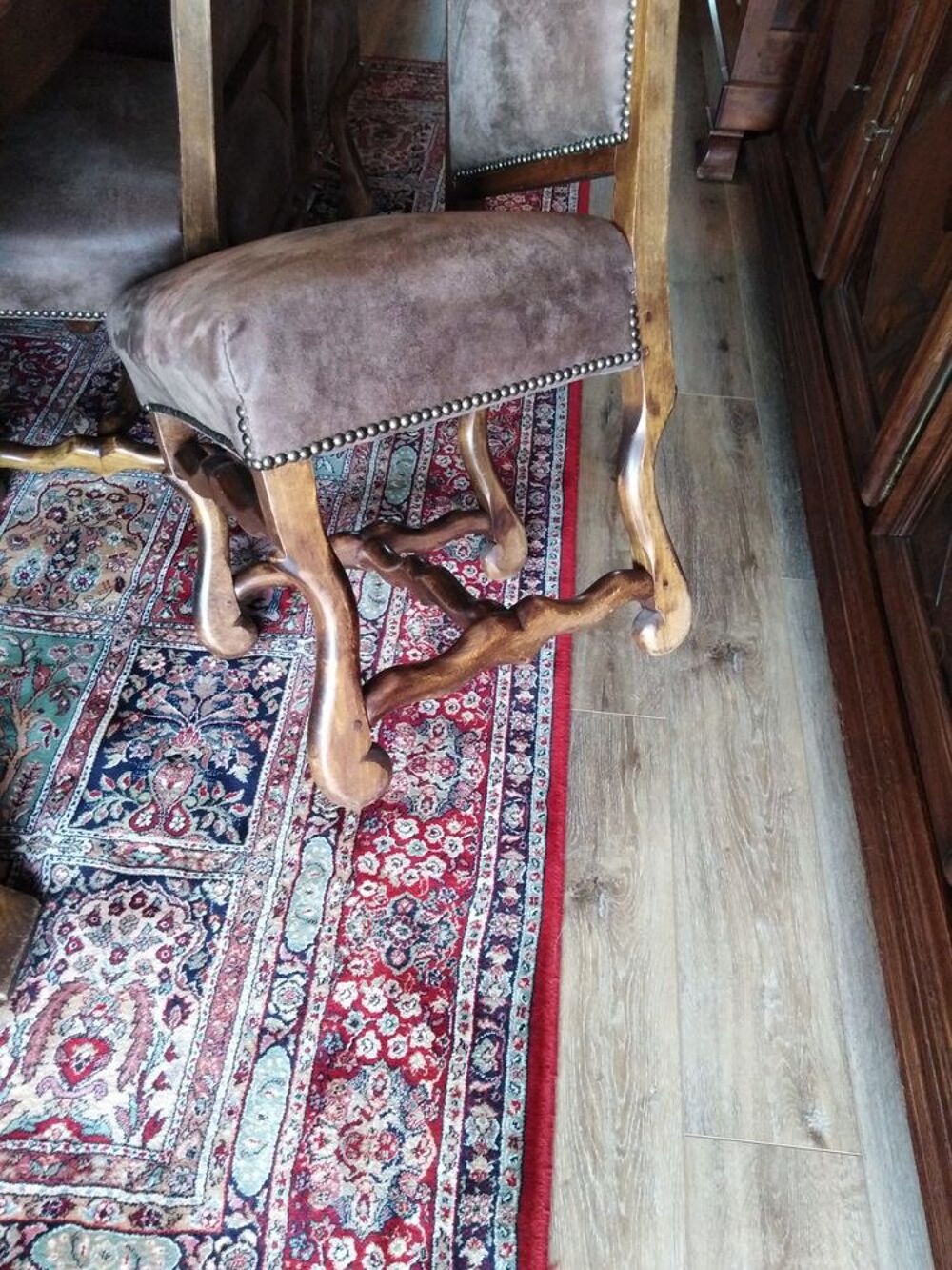 6 Chaise de style Louis XIII dite "Os de mouton" Meubles