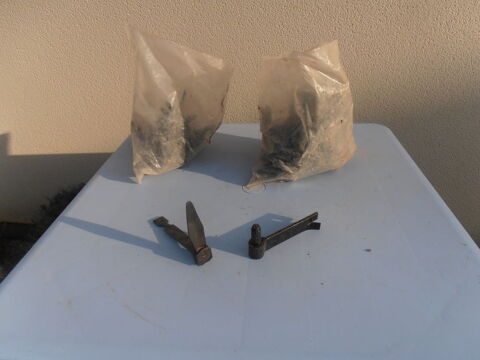  Penture gond dangle Arret de volet gond a sceller  1 Rethel (08)