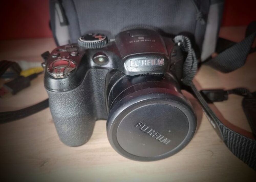 Fujifilm FinePix S1600 Photos/Video/TV