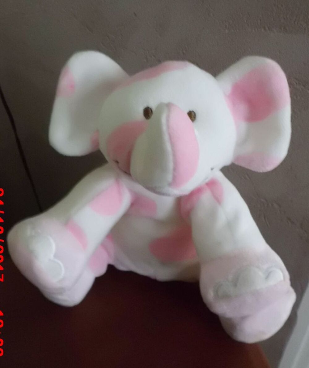 ELEPHANT BLANC ET ROSE EAST WINDSOR Jeux / jouets