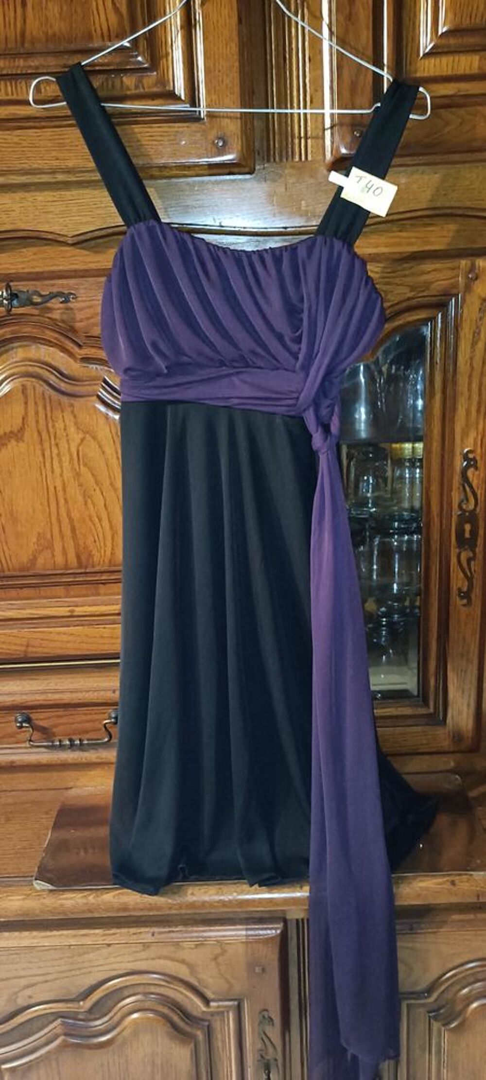 LOT DE V&Ecirc;TEMENTS F&Eacute;MININ POUR LA REVENTE Vêtements