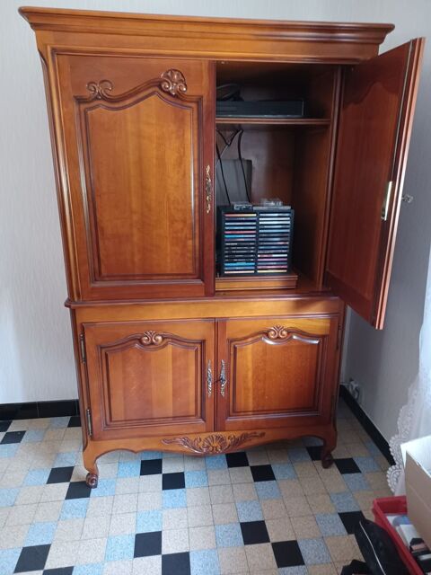 Meuble TV en merisier Saint-Claude-de-Diray (41)