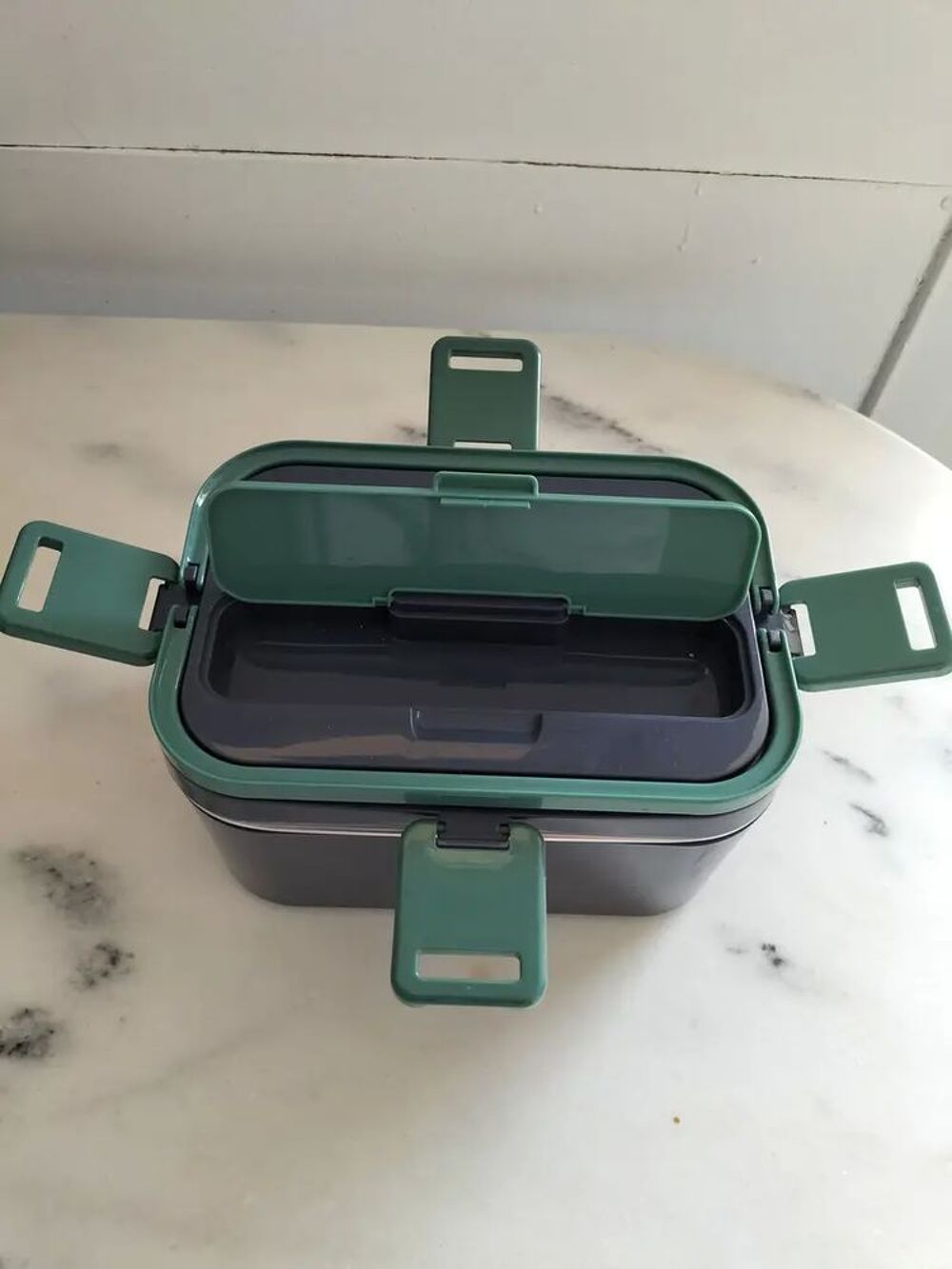 Lunch box &eacute;lectrique, avec sac isotherme et couverts Electroménager