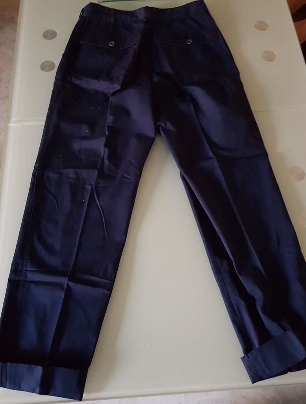 pantalon bryan husky taille 44 bon &eacute;tat 
Vêtements