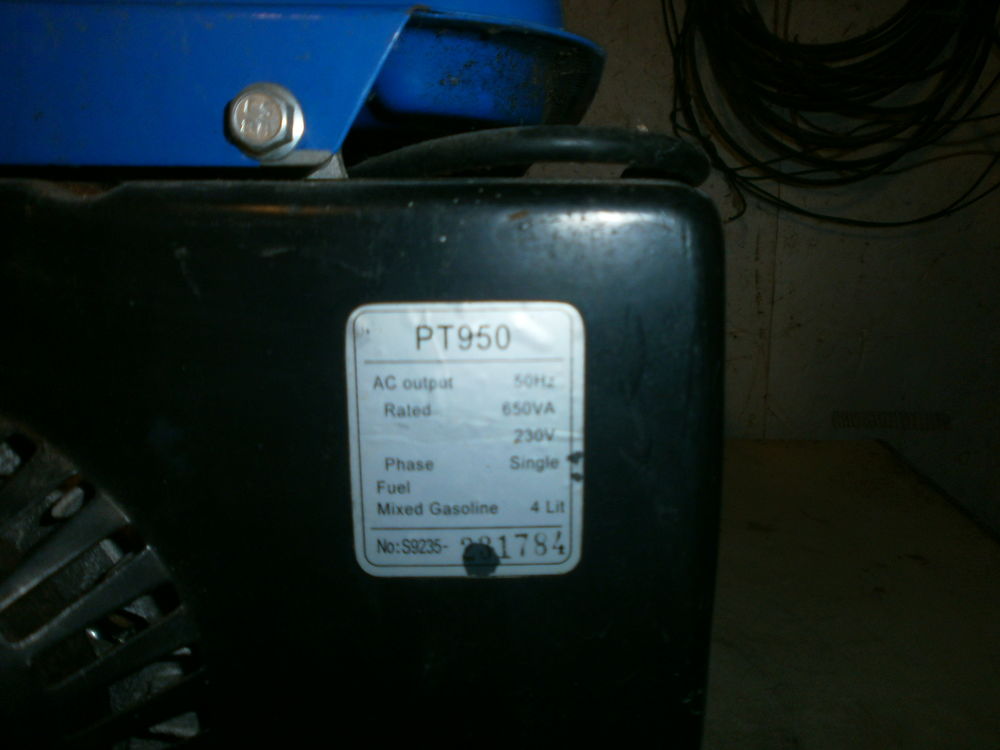 GROUPE ELECTROGENE 650 W. 50 HZ Bricolage