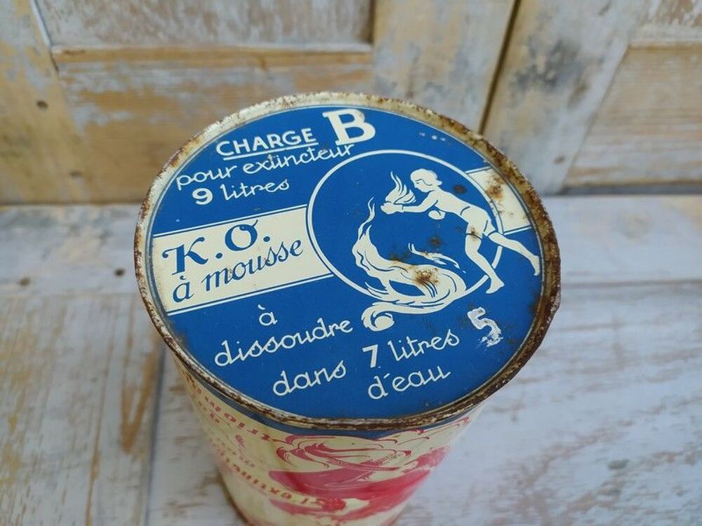 Boite Publicitaire Recharge Extincteur Knock-Out Pompier 
