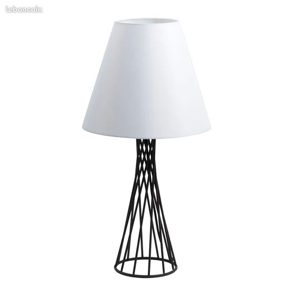 Lampe avec pied m&eacute;tal noir et abat jour blanc Décoration