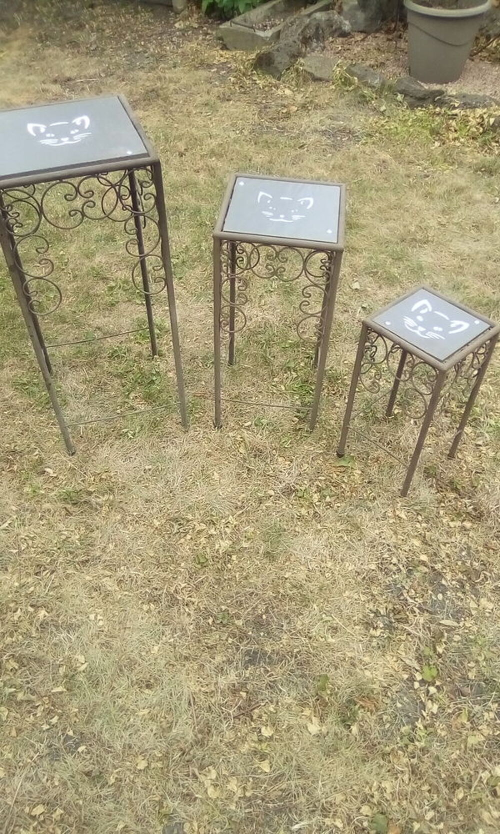 3 tables basses Meubles