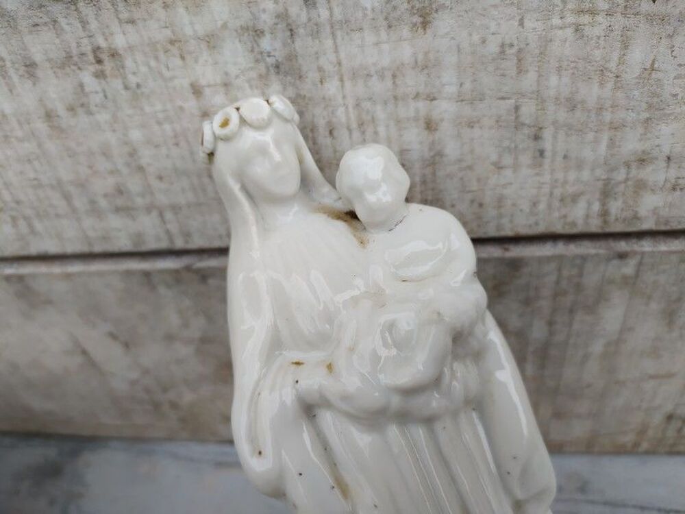 Statue Vierge &agrave; l'Enfant Porcelaine de Paris XIX&egrave;me Décoration