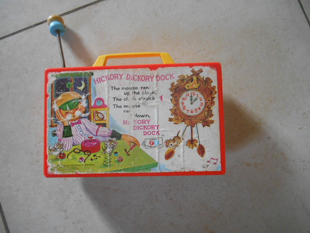 FISHER PRICE Jouet Musical Ancien HICKORY DICKORY Horloge 
Jeux / jouets
