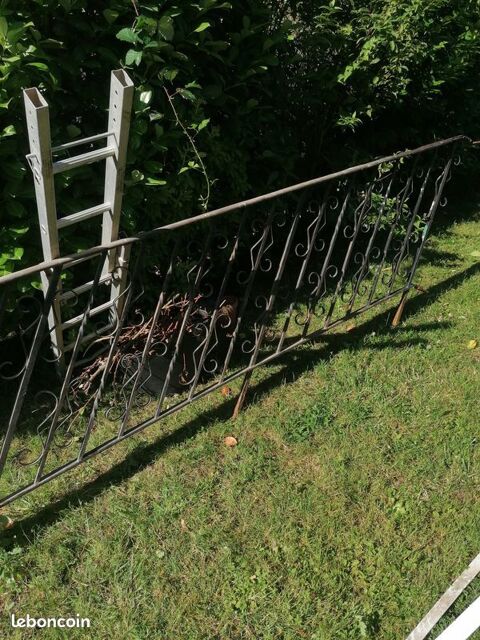 RAMPE ESCALIER EN FER PLEIN 150 Digoin (71)