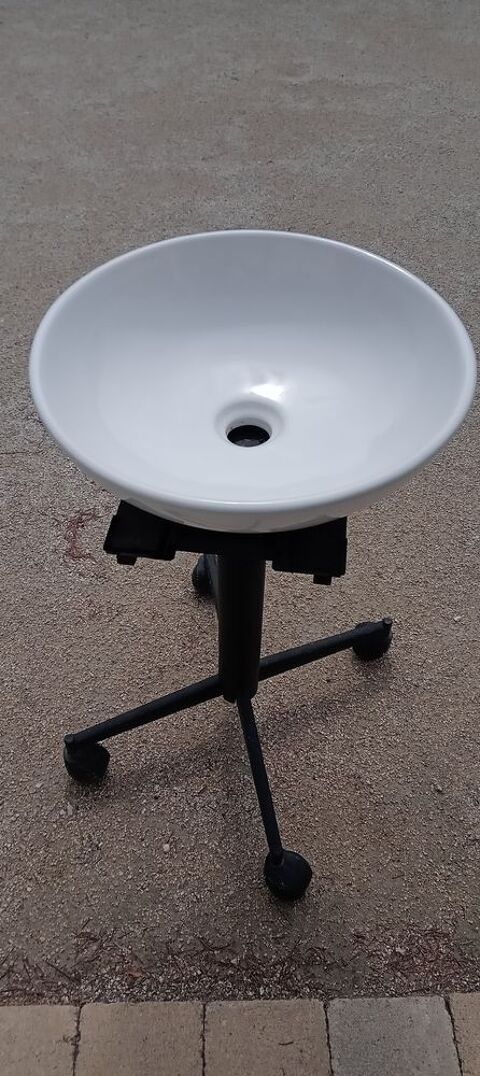 Vasque Ronde S B 30 Caissargues (30)