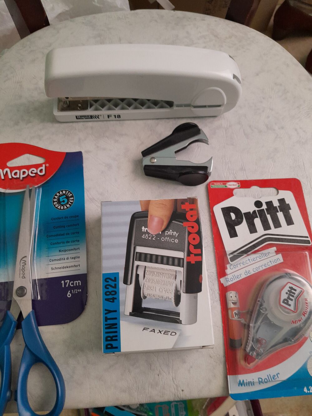 Fournitures scolaires et de bureau Bricolage