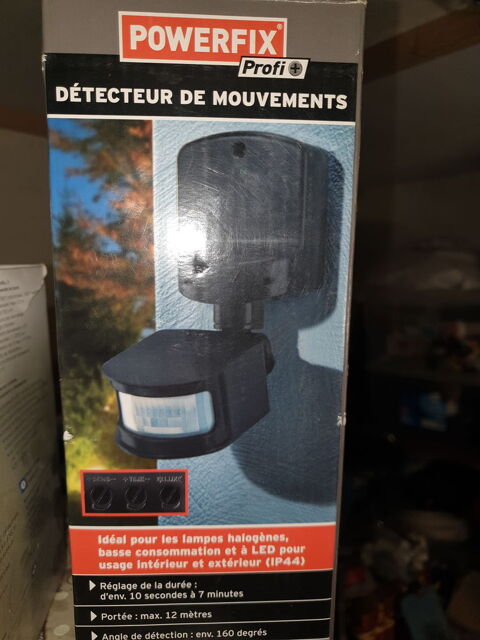 Divers objets  cder 0 Mandelieu-la-Napoule (06)