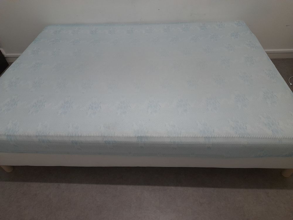 Sommier + matelas Meubles