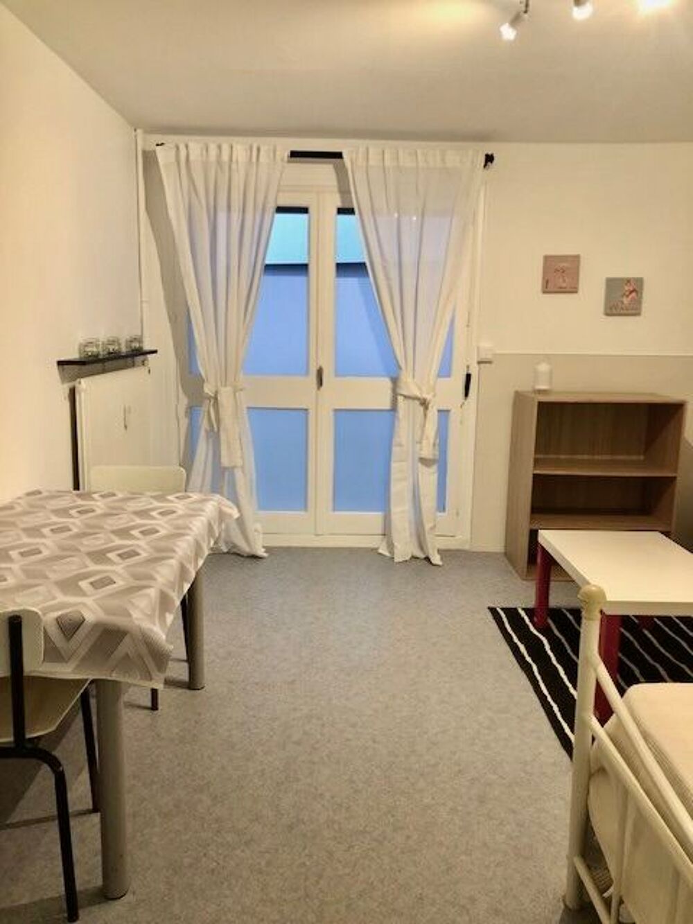 Location Appartement CRS FAURIEL, IDEAL ÉTUDIANT OU JEUNE ACTIF-GRAND STUDIO ST12 Saint-Étienne