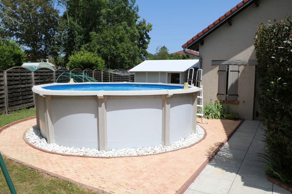 Vente Maison Maison de caractère avec terrasse, jardin, piscine chauffée Saint-doulchard
