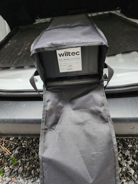 Pi&egrave;ces et &eacute;quipements Caravaning Pi&egrave;ces et &eacute;quipements Caravaning  occasion Feurs 42110