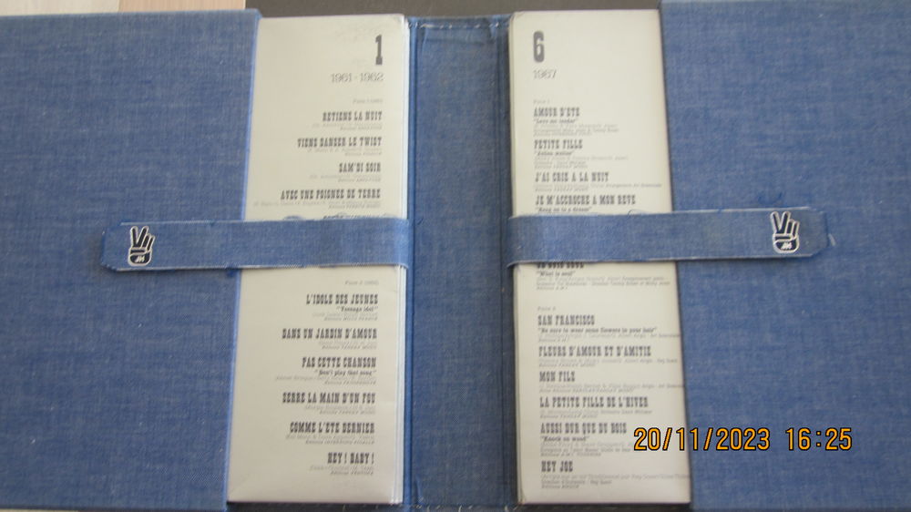 Coffret de 10 Vinyles de Johnny Hallyday Story de 1975 CD et vinyles