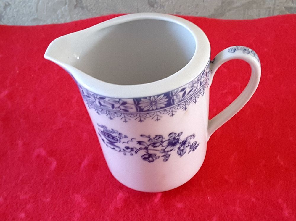 T&ecirc;te &agrave; t&ecirc;te ? Petit-d&eacute;jeuner ? Kr&ouml;nen Porzellan ? Blanc d&eacute;co Cuisine