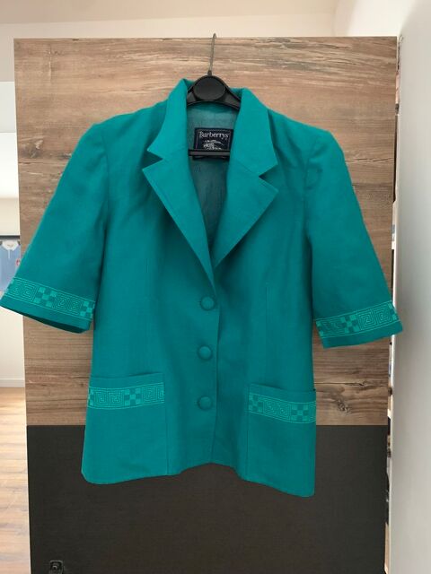 Veste d' été femme      Burberry    70 Saleilles (66)